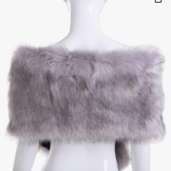 Bridal Wrap Shaul fake fur light gray color - Picture 7 of 13